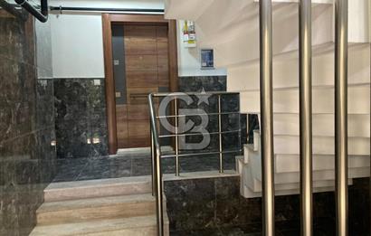 C.B SMYRNA DAN SEFERİHİSAR DA KİRALIK EŞYALI HAVUZLU  SİTE İÇİ DAİRE.