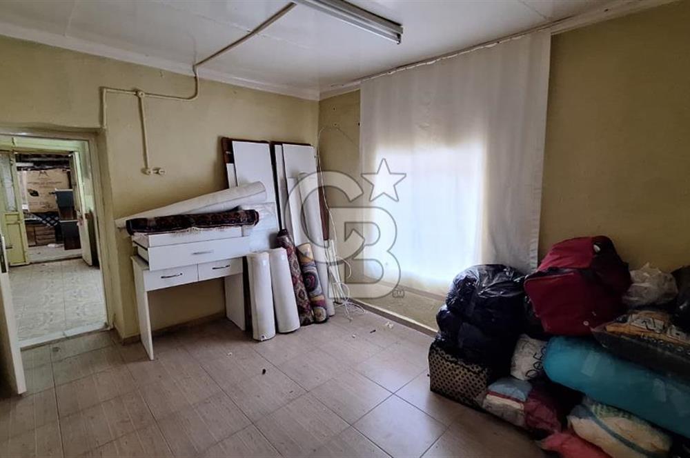 MENEMEN TÜRKELLİ KÖYİÇİ MERKEZDE BÜYÜK PARSEL 627 M2 ARSA