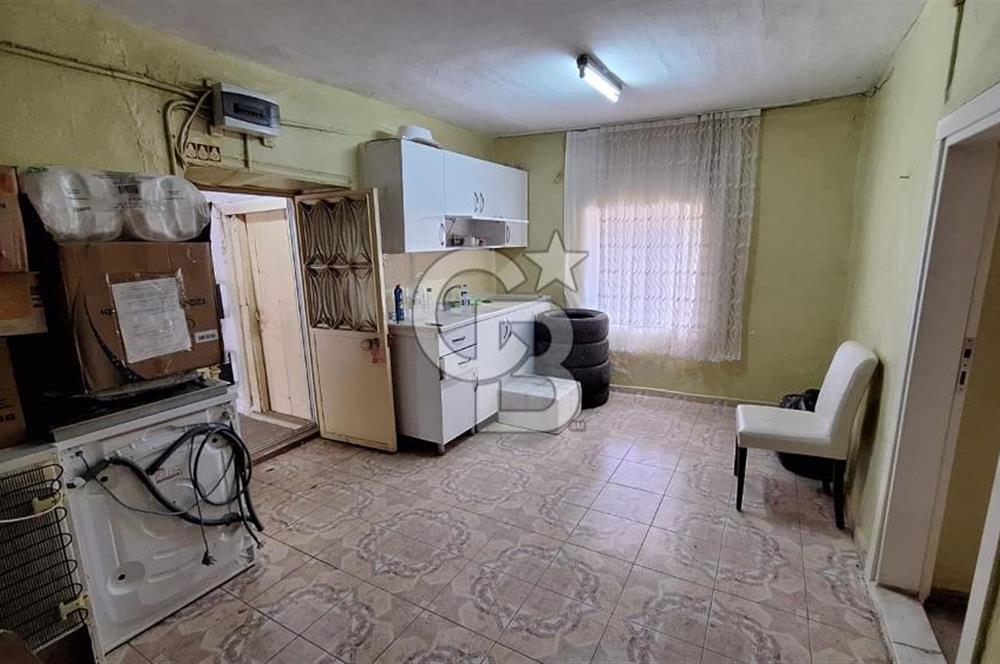 MENEMEN TÜRKELLİ KÖYİÇİ MERKEZDE BÜYÜK PARSEL 627 M2 ARSA
