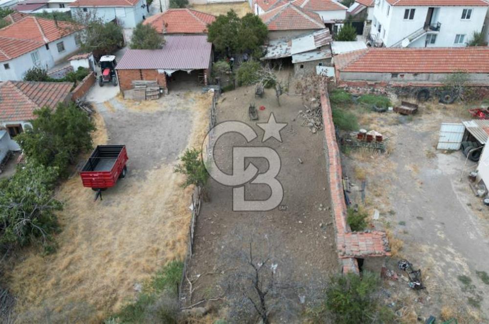 MENEMEN TÜRKELLİ KÖYİÇİ MERKEZDE BÜYÜK PARSEL 627 M2 ARSA