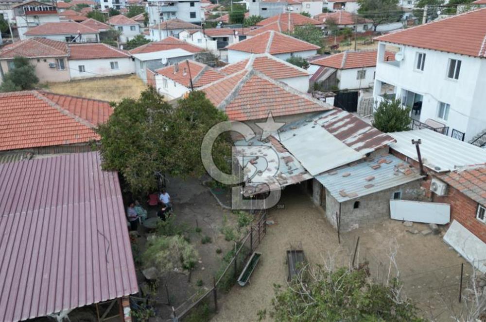 MENEMEN TÜRKELLİ KÖYİÇİ MERKEZDE BÜYÜK PARSEL 627 M2 ARSA