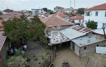 MENEMEN TÜRKELLİ KÖYİÇİ MERKEZDE BÜYÜK PARSEL 627 M2 ARSA