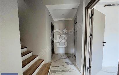 KOCAELİ BAŞİSKELE'DE EBEVEYN BANYOLU 3+1 ÇATI DUBLEKS DAİRE