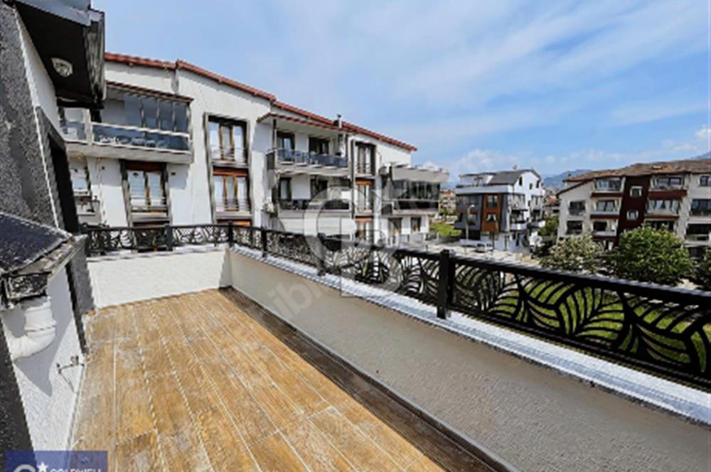 KOCAELİ BAŞİSKELE'DE EBEVEYN BANYOLU 3+1 ÇATI DUBLEKS DAİRE