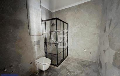 KOCAELİ BAŞİSKELE'DE EBEVEYN BANYOLU 3+1 ÇATI DUBLEKS DAİRE