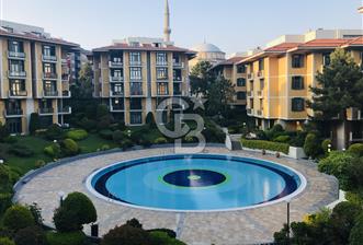Altunizade MESA KORU EVLERİ 4+1 Satilik