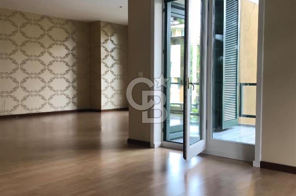 Altunizade MESA KORU EVLERİ 4+1 Satilik