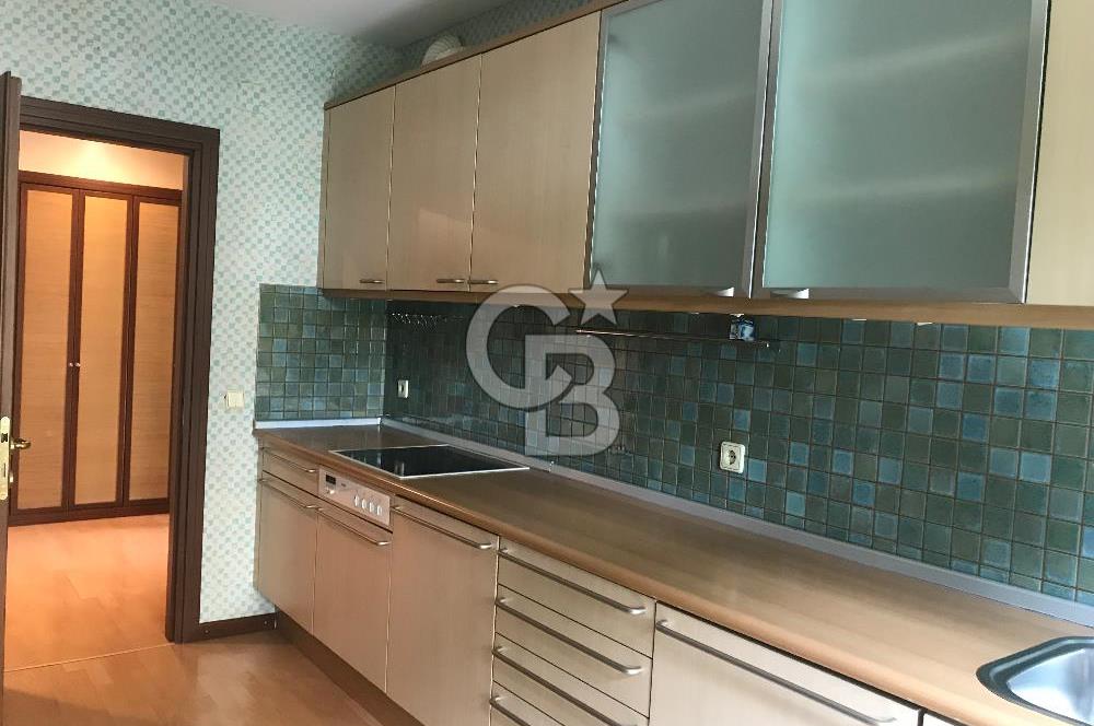 Altunizade MESA KORU EVLERİ 4+1 Satilik