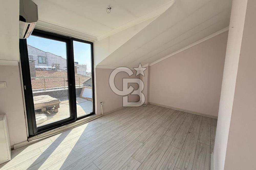 MODA CAFERAĞA'DA YENİ BİNADA DENİZ MANZARALI TERASLI SATILIK 2+1