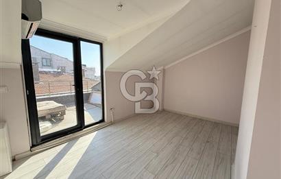MODA CAFERAĞA'DA YENİ BİNADA DENİZ MANZARALI TERASLI SATILIK 2+1