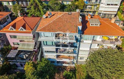 Satılık - Küçükbebek'te Tamamen Yenilenmiş Boğaz Manzaralı 3+1 Daire
