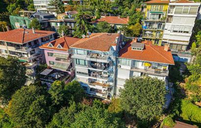 Satılık - Küçükbebek'te Tamamen Yenilenmiş Boğaz Manzaralı 3+1 Daire
