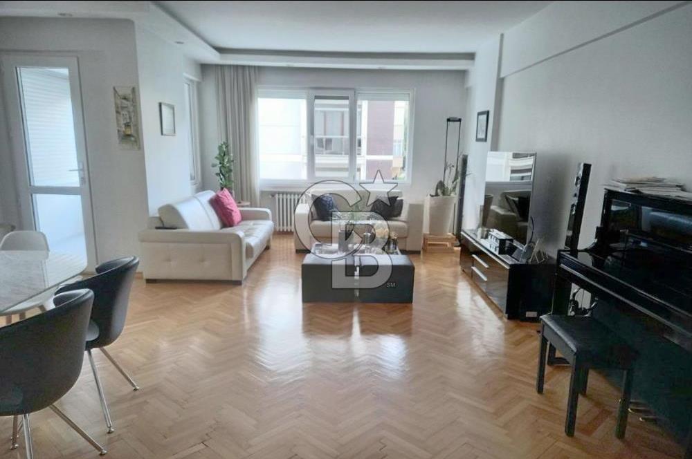 Caddebostan Topağaç Sokak’ta 3+1 Kiralık Daire – Eşyalı veya Eşyasız Seçenekli