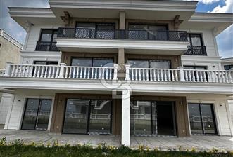 SAPANCA GÖL MANZARALI LÜKS KONAK MODERN MİMARİ