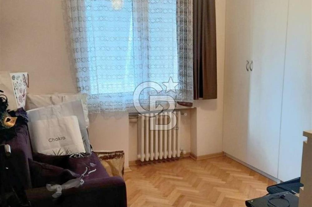 Caddebostan Topağaç Sokak’ta 3+1 Kiralık Daire – Eşyalı veya Eşyasız Seçenekli