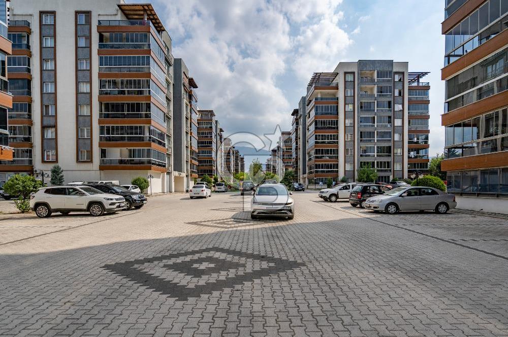 BURSA YILDIRIM MİLLET MAH. NURİPEK REZİDANS'TA SATILIK 3+1 DAİRE