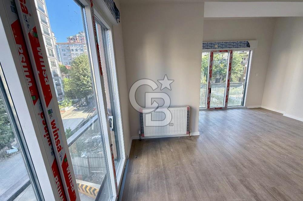 BAĞDAT CADDESİ'NE YAKIN İYİ KONUMDA BALKONLU GENİŞm2 SATILIK 2+1