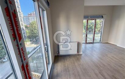 BAĞDAT CADDESİ'NE YAKIN İYİ KONUMDA BALKONLU GENİŞm2 SATILIK 2+1