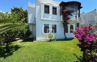 Bodrum Akyarlar Plajlı Sitede Satılık Müstakil Villa