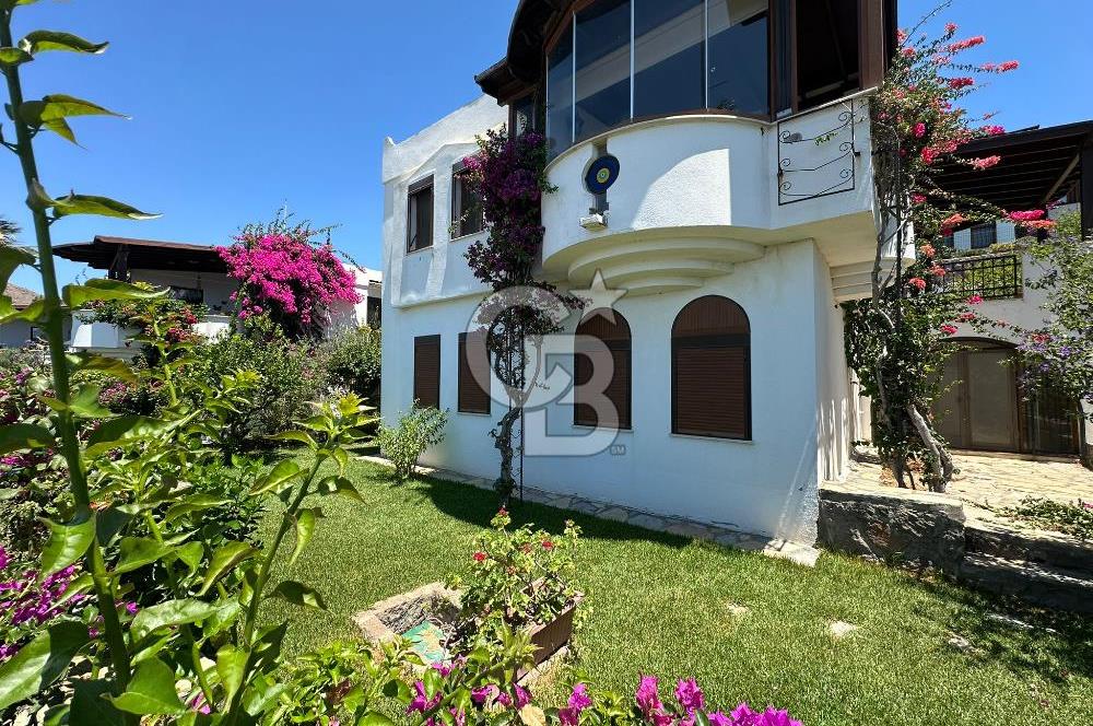 Bodrum Akyarlar Plajlı Sitede Satılık Müstakil Villa