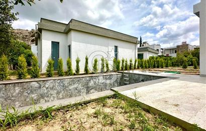 Bodrum Gündoğan Merkezde Tek Katlı Satılık Villa