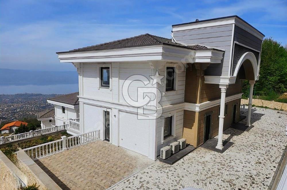 SAPANCA GÖL MANZARALI LÜKS KONAK MODERN MİMARİ