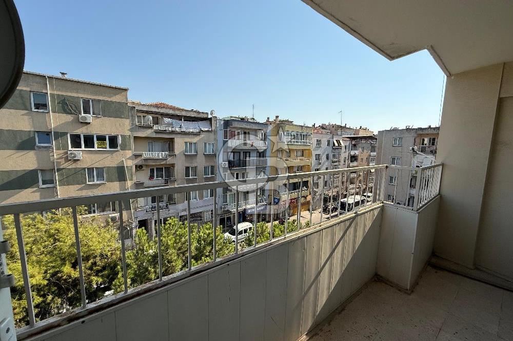 İzmir Bornova'da Üniversite yakını Satılık Daire