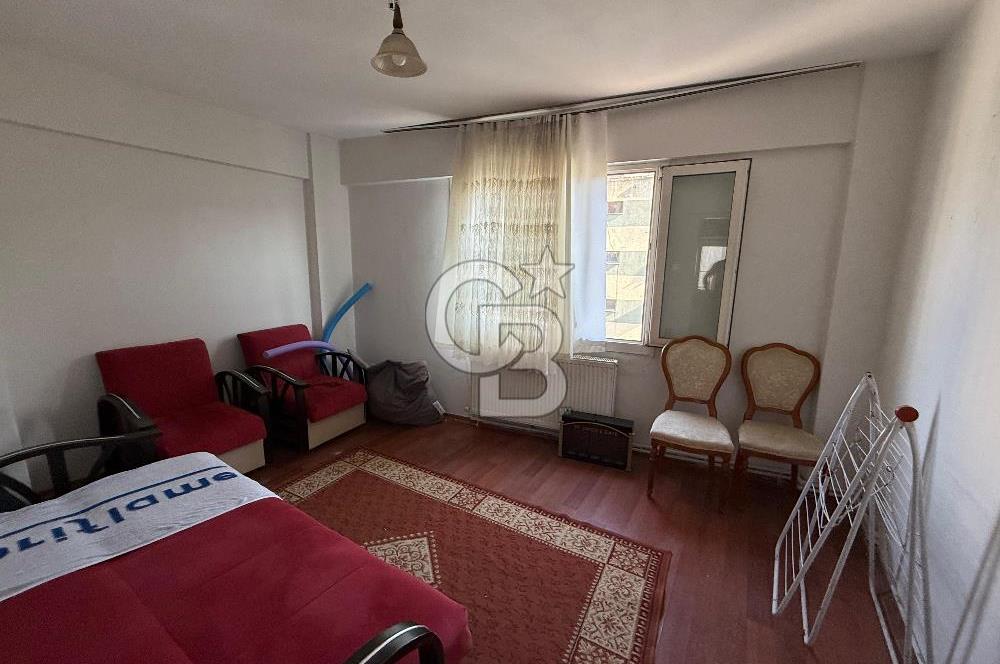 İzmir Bornova'da Üniversite yakını Satılık Daire