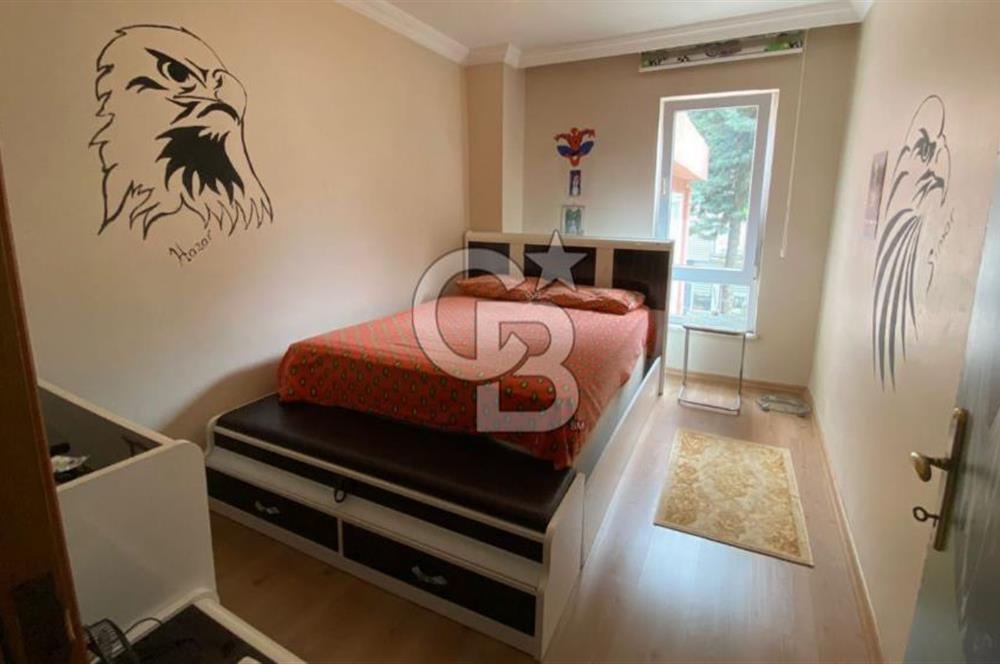 İSTANBUL BÜYÜK ÇEKMECE'DE DENİZ KENARIN'DA SATILIK VİLLA