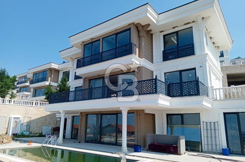 SAPANCA GÖL MANZARALI LÜKS KONAK MODERN MİMARİ