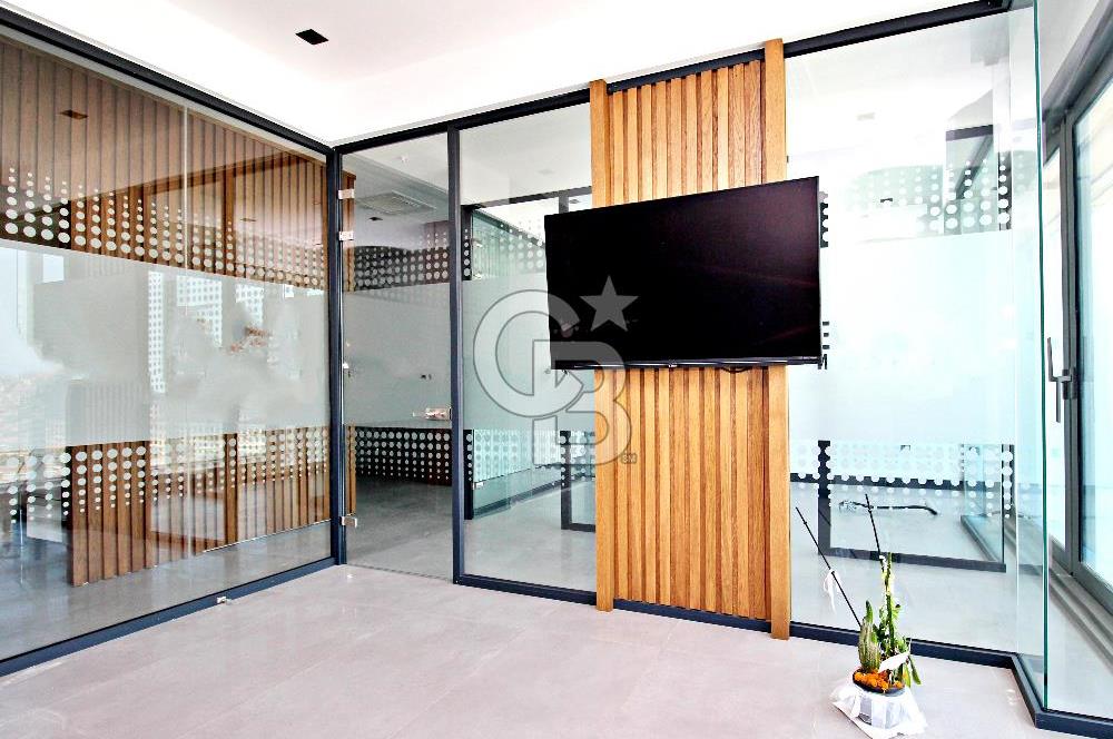 Eylem Keskin'den Ege Perla'da 184 m2 Satılık Muhteşem Ofis