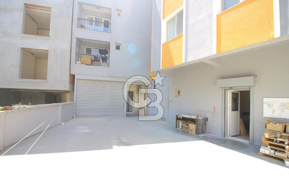 GAZİEMİR MEYDAN'DA KİRALIK DÜKKAN.