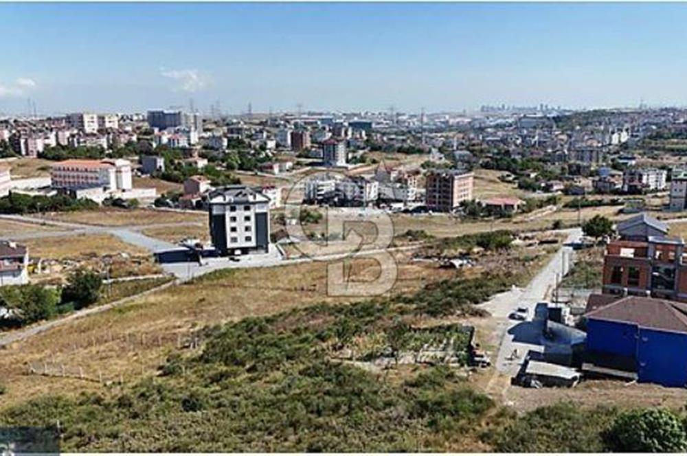HADIMKÖY'DE 260 M² TEPE KONUMDA, KANAL MANZARALI İMARLI ARSA