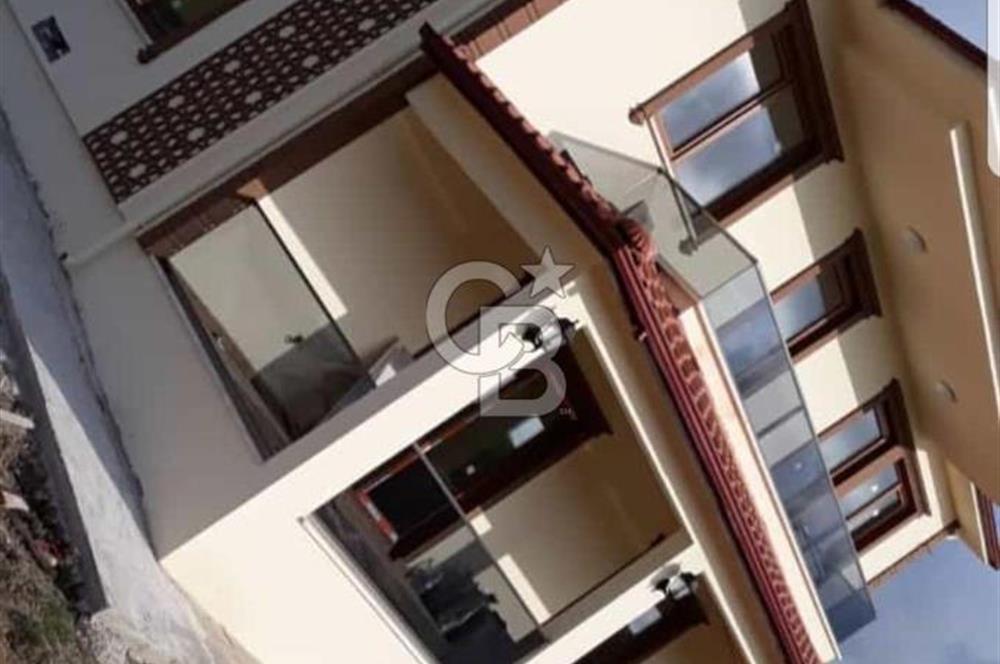 CB Fly'dan Kandıra Çamkonakta 629 m² Arsada 6+2 Bahçeli Villa