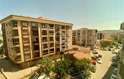 Bornova Erzenede Merkezi Konumlu Ara Kat Geniş 2+1  Daire 