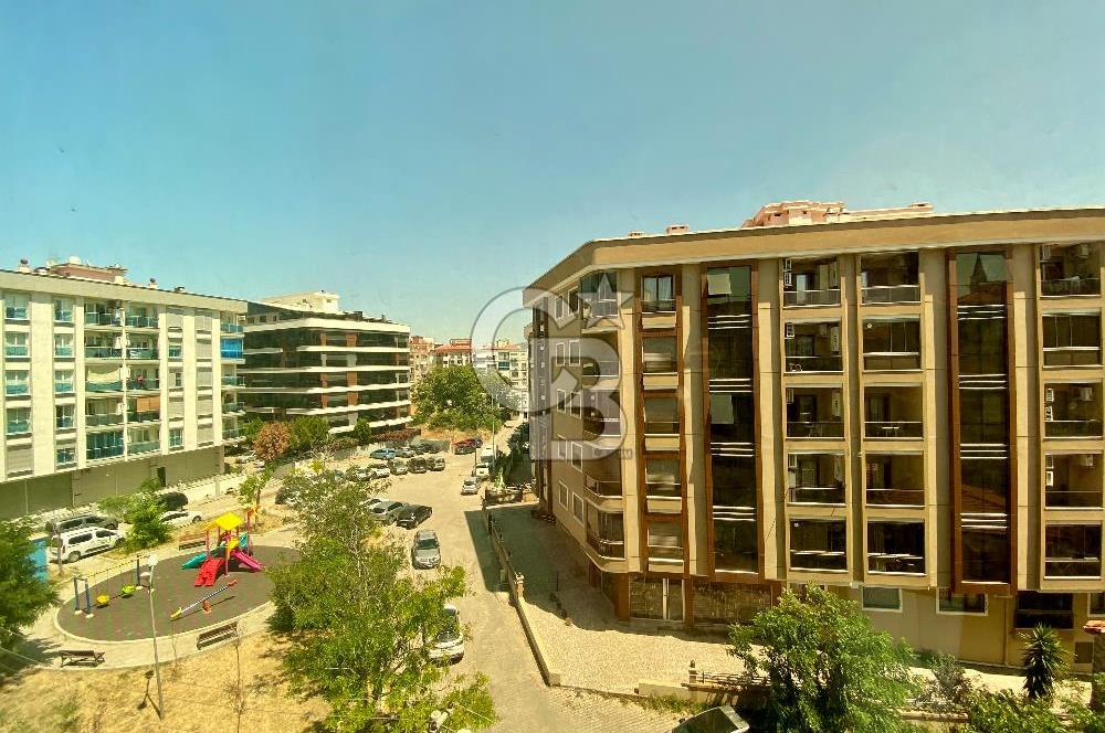 Bornova Erzenede Merkezi Konumlu Ara Kat Geniş 2+1  Daire 