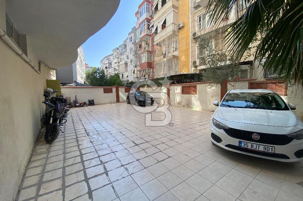 Bornova Erzenede Merkezi Konumlu Ara Kat Geniş 2+1  Daire 