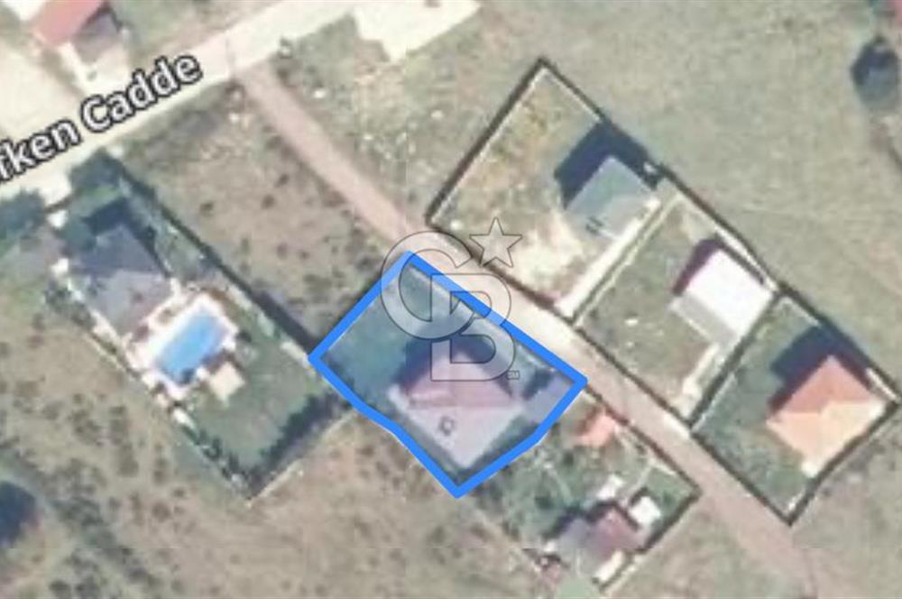 CB Fly'dan Kandıra Çamkonakta 629 m² Arsada 6+2 Bahçeli Villa