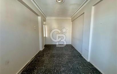 Poligonda Merkezi Konumlu Doğalgazlı Satılık 3+1 Daire 