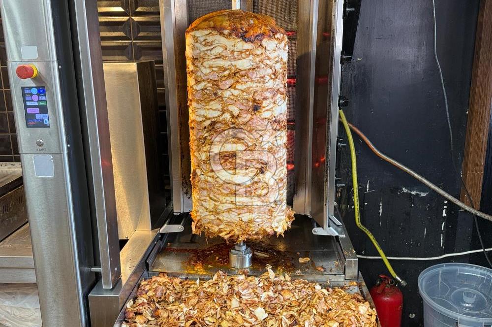 ÜMRANİYE MERKEZDE YÜKSEK CİROLU 150KG VE ÜSTÜ TAVUK DÖNER TAKAN