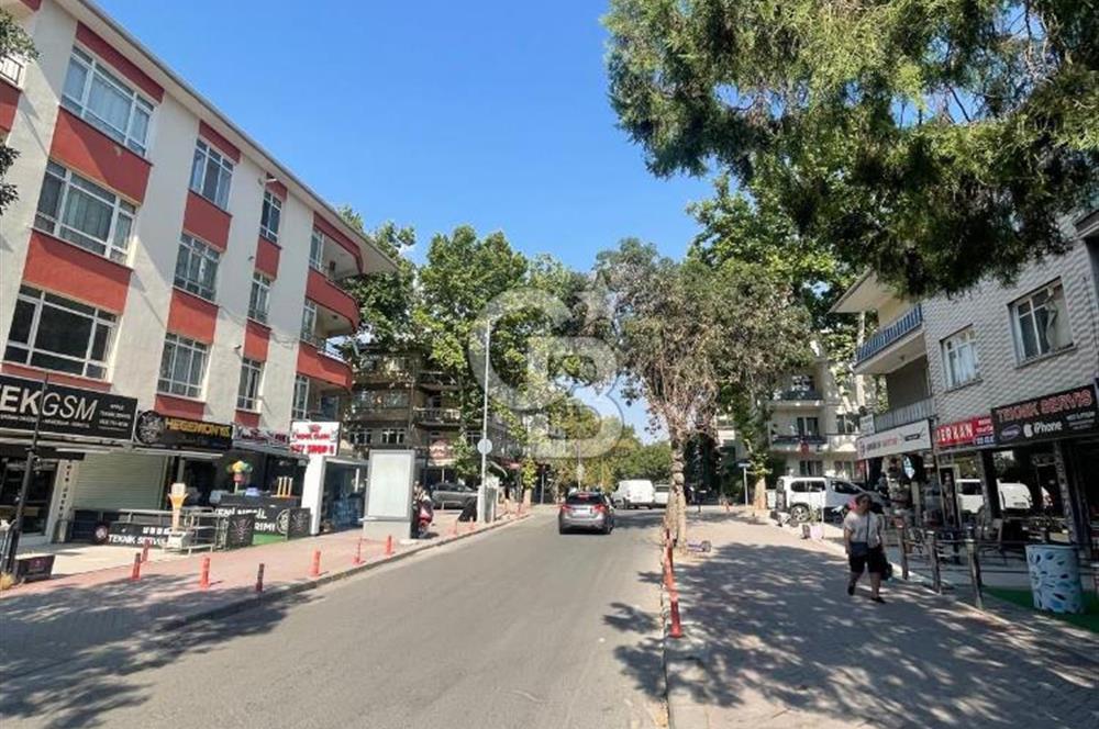 Bahçelievler 6. Cadde de Müthiş Konumda Satılık Dükkan