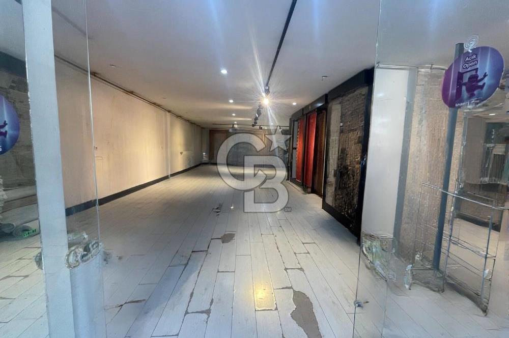 Bahçelievler 6. Cadde de Müthiş Konumda Satılık Dükkan