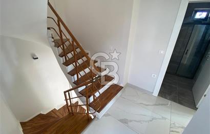 GÜRE' DE DAĞ DENİZ MANZARALI 3+1 SATILIK VİLLA