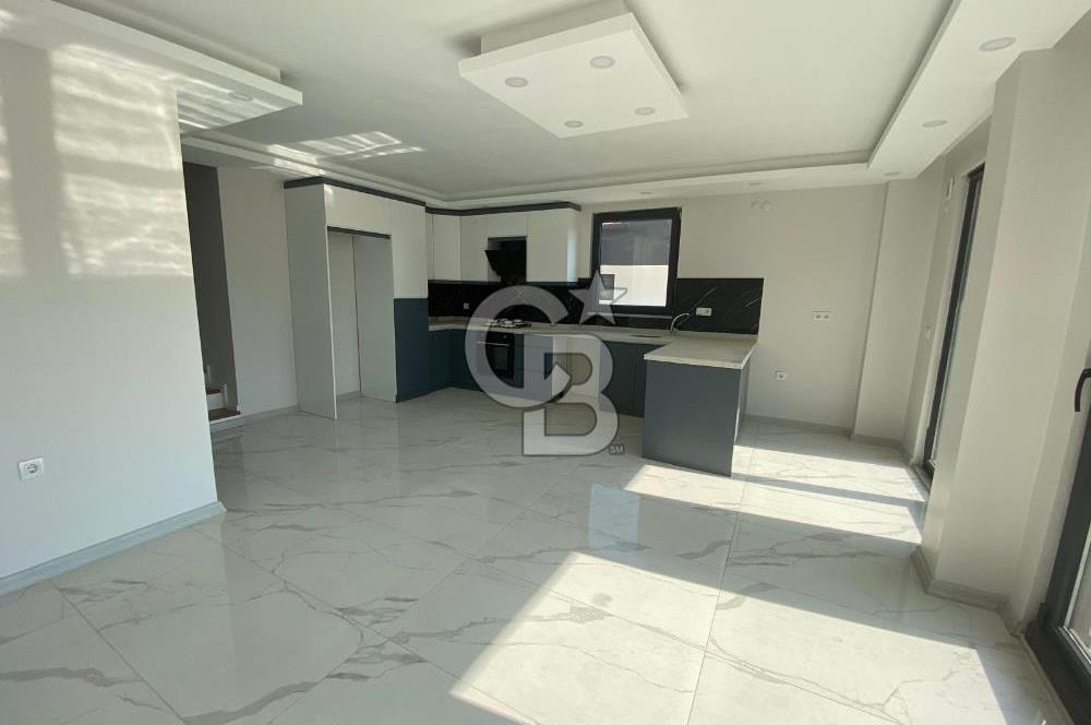 GÜRE' DE DAĞ DENİZ MANZARALI 3+1 SATILIK VİLLA