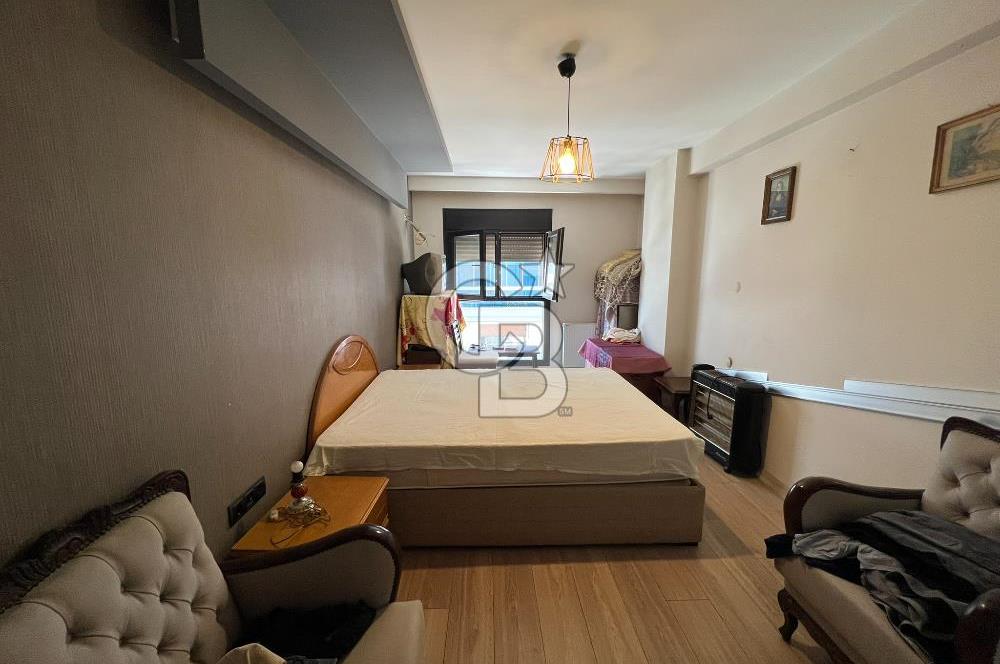 Karşıyaka Örnekköy'de Medical Point Yakını 2+1 Satılık Daire