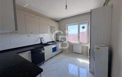 Acıbadem 'de Geniş Teraslı 4+1 Dubleks Boş Satılık Daire
