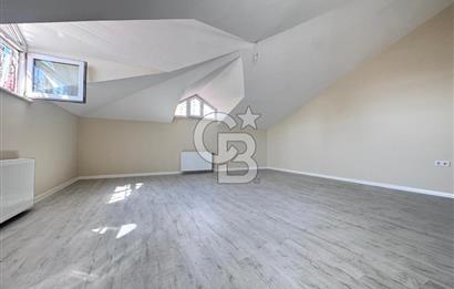 Acıbadem 'de Geniş Teraslı 4+1 Dubleks Boş Satılık Daire