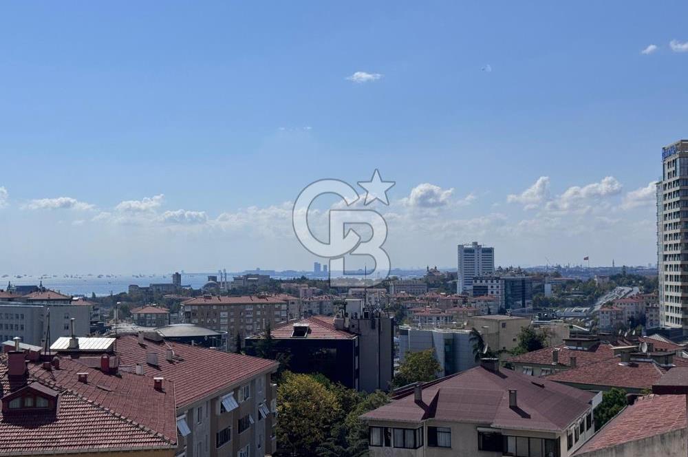 Acıbadem 'de Geniş Teraslı 4+1 Dubleks Boş Satılık Daire