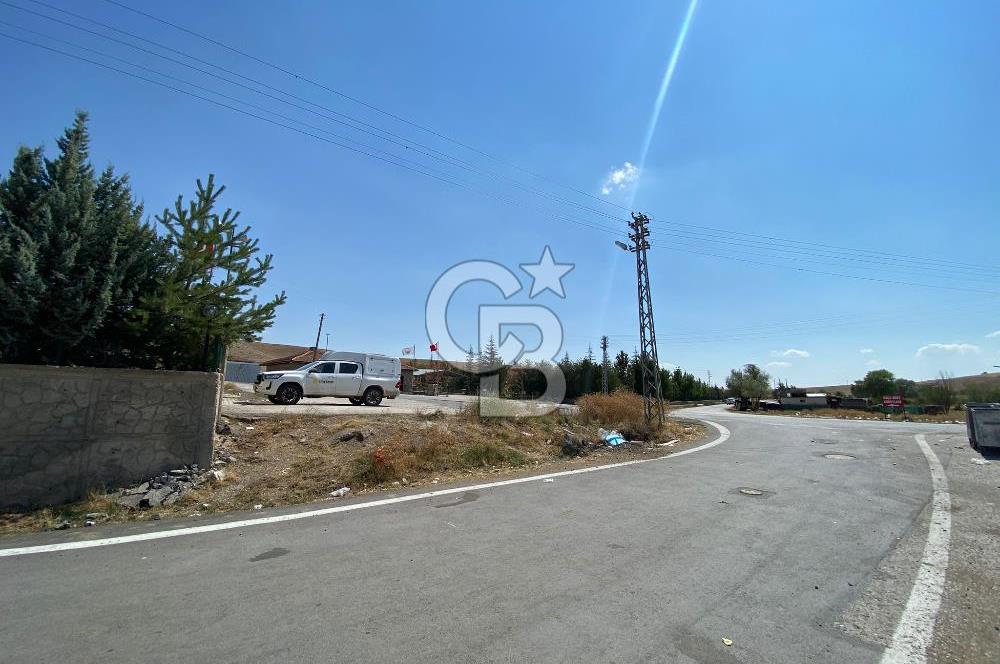 CB YELİZ AKSOY'DAN GÖLBAŞI HACIMURATLI KÖY İÇİNDE SATILIK ARSA