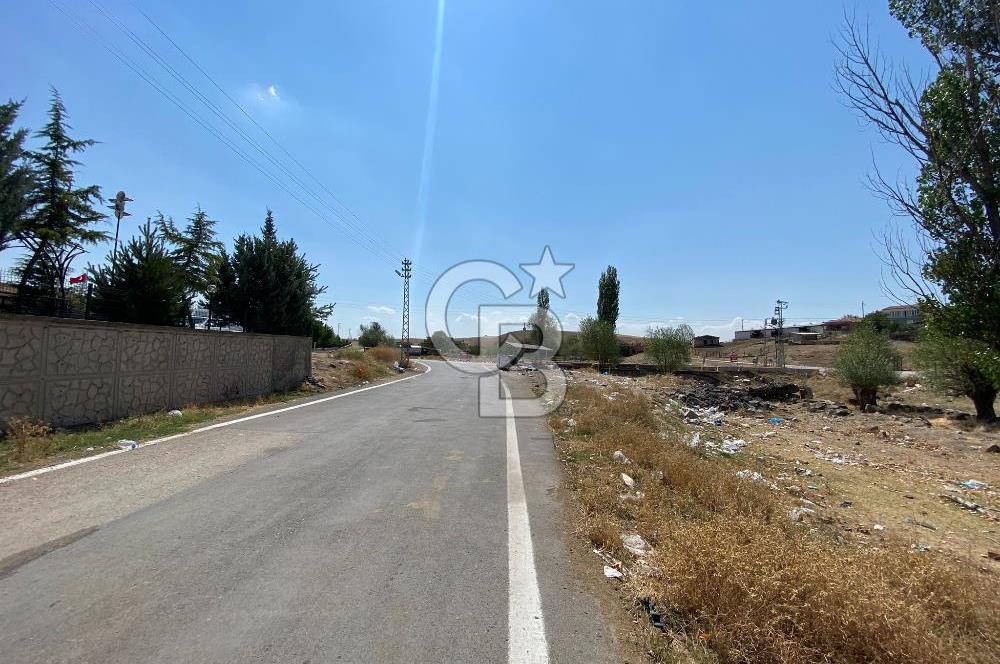 CB YELİZ AKSOY'DAN GÖLBAŞI HACIMURATLI KÖY İÇİNDE SATILIK ARSA